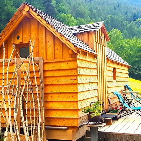 Le Noyer Du Baron Camping *